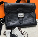 HERMES Sac a depeches 21 Matte Black Crocodile Porosus Messenger bag Stamp W